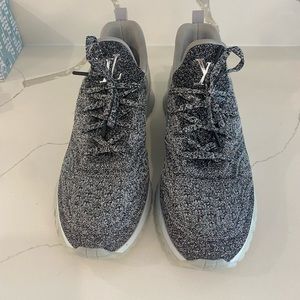 Louis vuttion chrome knit sneakers . 100% AUTHENTIC!! Sorry no box